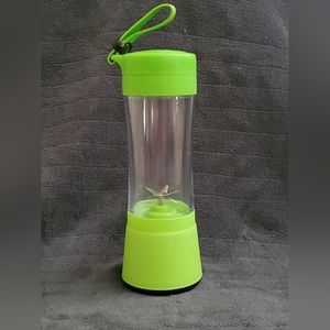 Portable and Rechargeable Battery Juice Blender